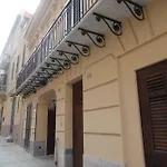 301b&b Couette-café 4*
